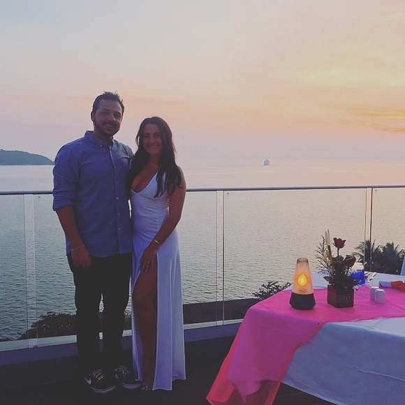 Tiger Mist Dresses & Skirts - MOVING SALE🎉 White double slit maxi dress